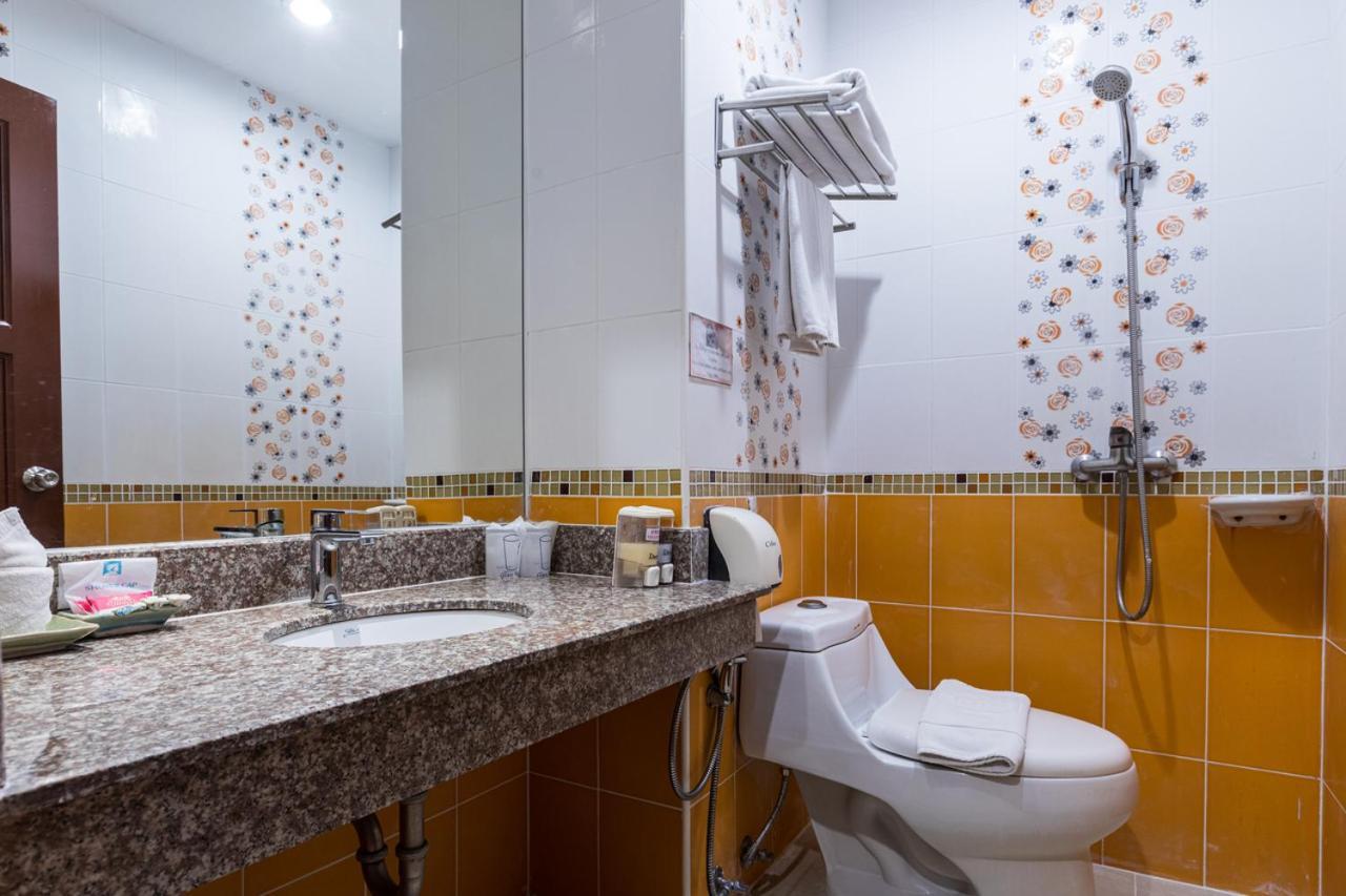24@Home Hotel Nonthaburi Exterior photo